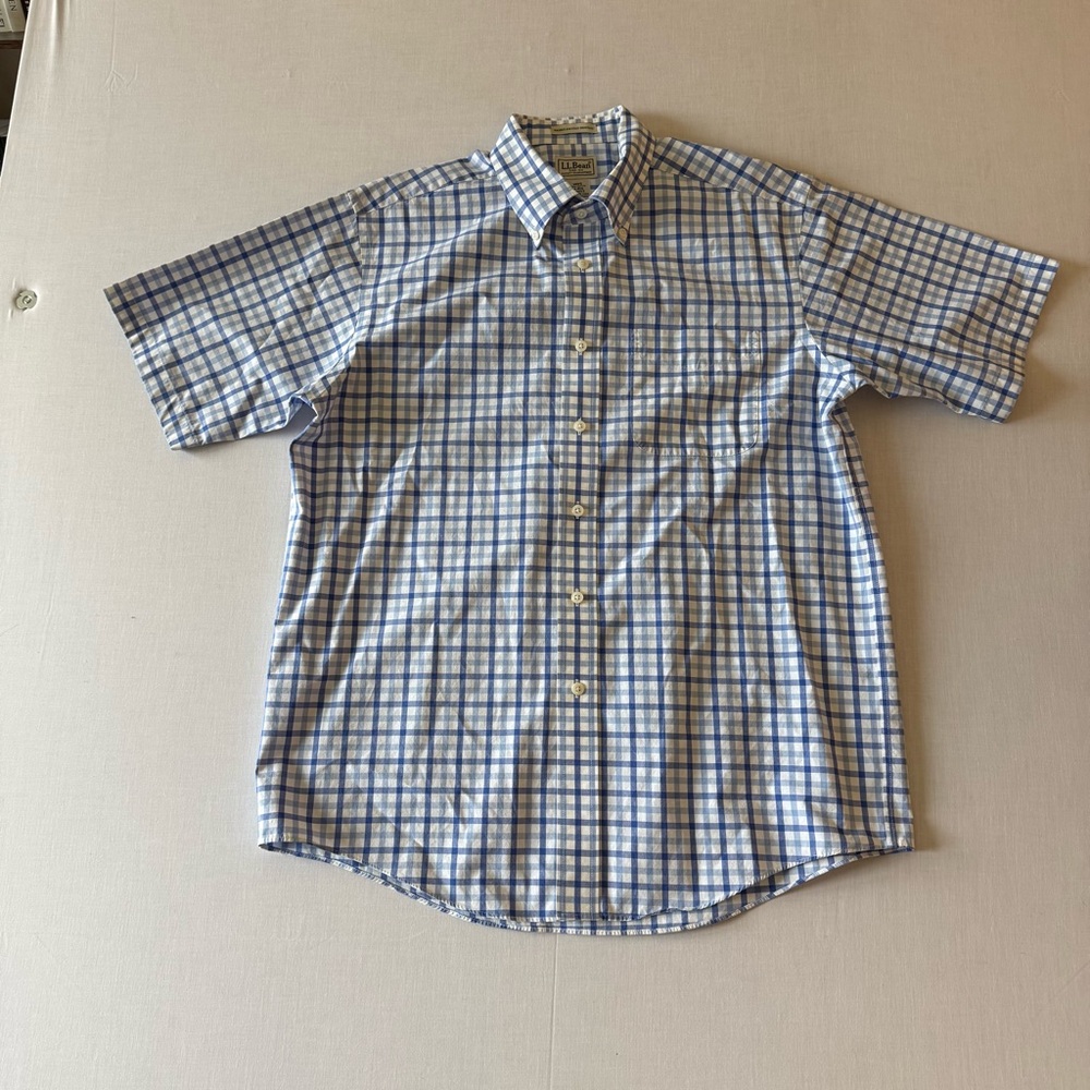 Men's L.L. Bean Blue and White Checkered Short Sleeve Shirt